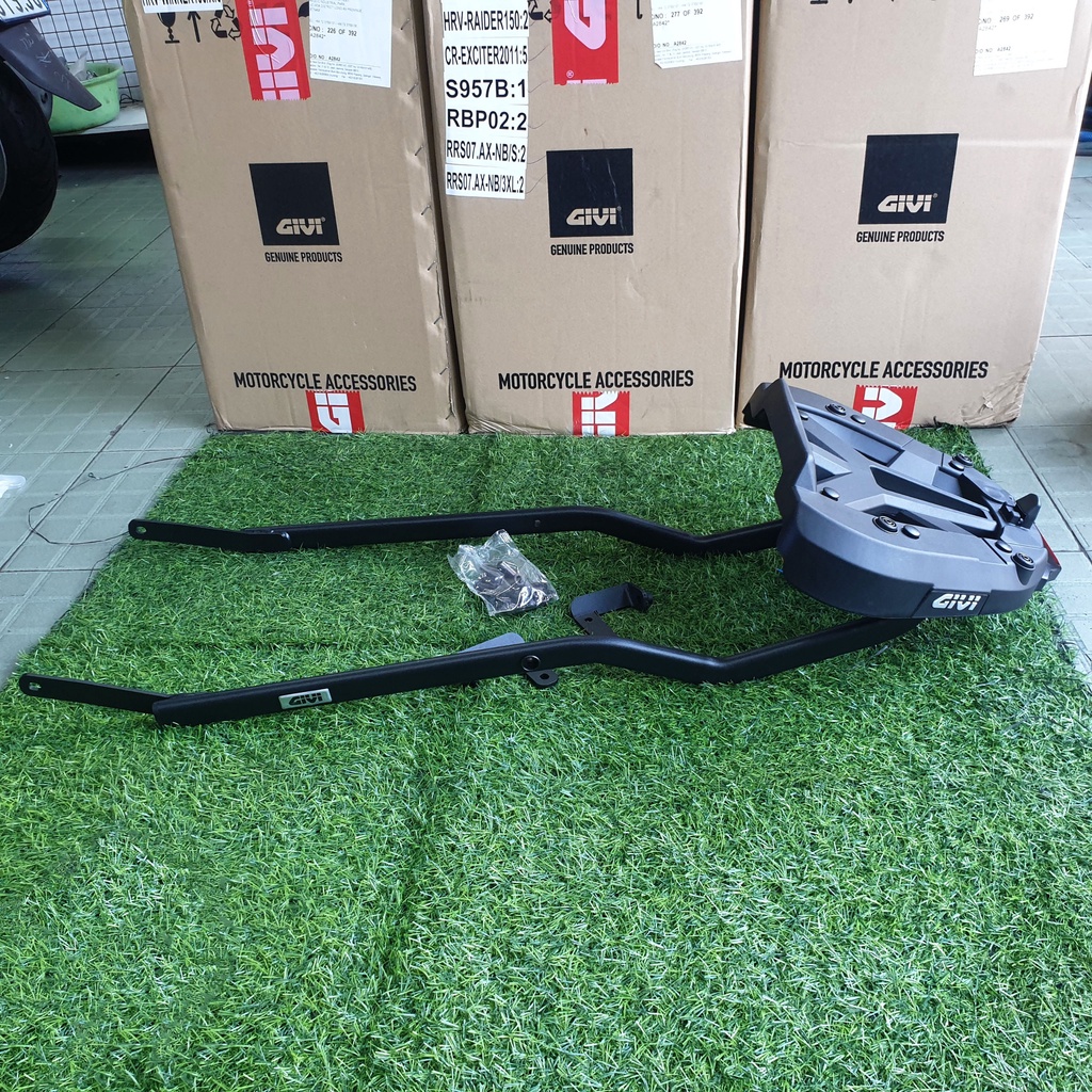 Baga sau Givi HRX Exciter 155, Ex 155. Y16ZR tặng kèm đế gắn thùng Givi M7MN-S chính hãng