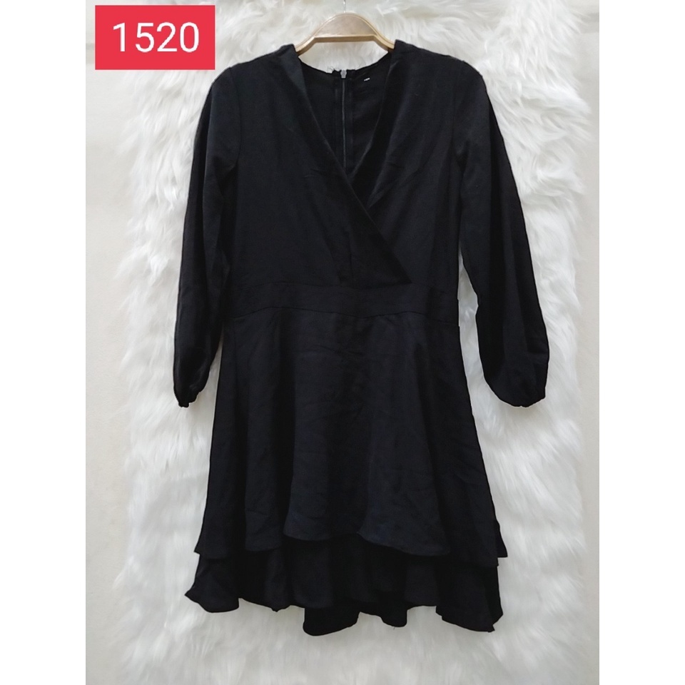 M1520 - JUM ĐEN DÀI TAY CỔ TIM SIZE S