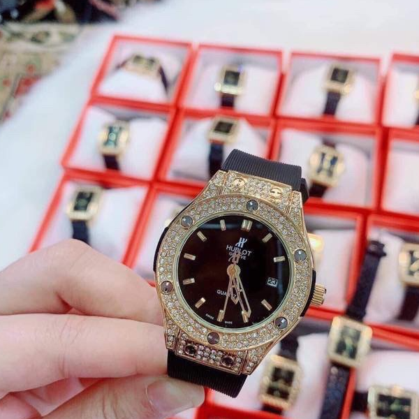 Phu kiện đồng hồ két shop 6