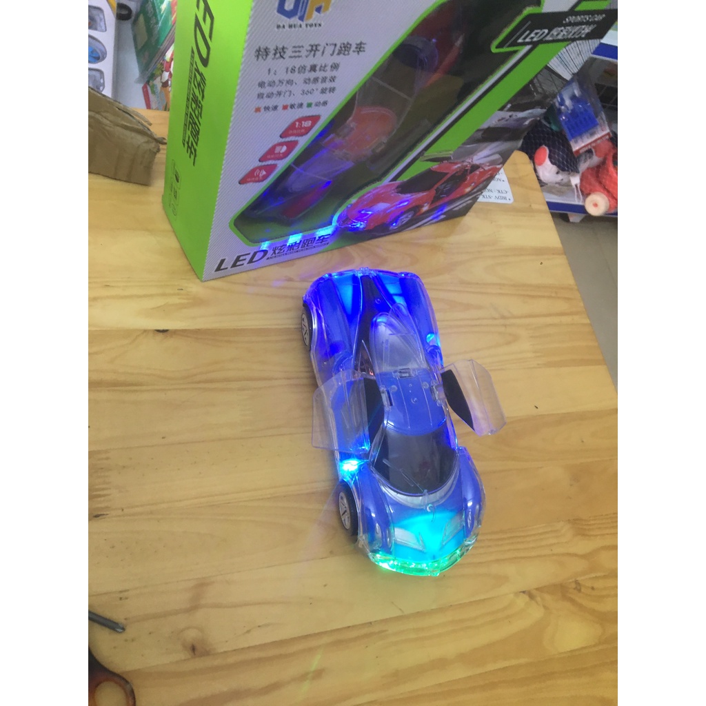 siêu xe biến hình đèn LED -Chạy xoay 360 độ đèn nhạc-Đồ chơi giáo dục cho BÉ