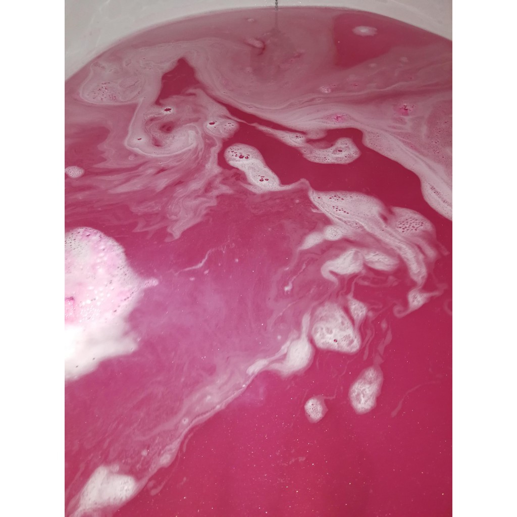 Viên sủi bọt bồn tắm Lush - The Comforter bath bomb