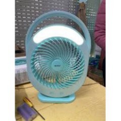 Quạt Sạc Tích Điện Có Đèn Led Km-F0336 Tiết Kiệm Điện