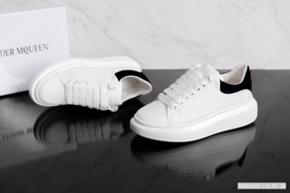 Giày thể thao nữ Alexander McQueen
