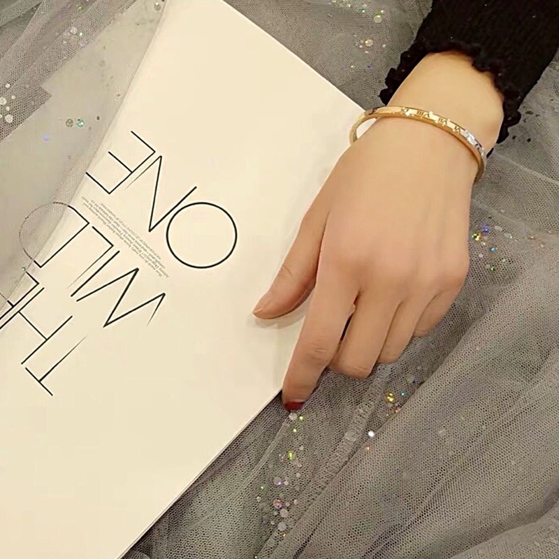 Vòng Tay Mạ Vàng 18K Mặt Số La Mã Phong Cách Hàn Quốc Cho Nữ