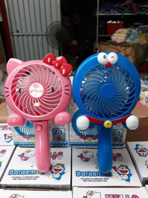 Quạt tích điện cầm tay, gấp gọn hình Kitty, Doremon | BigBuy360 - bigbuy360.vn