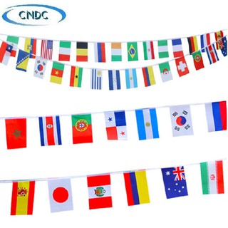 Dây cờ các nước (cờ dây) gồm 100 lá cờ các quốc gia dài 25m