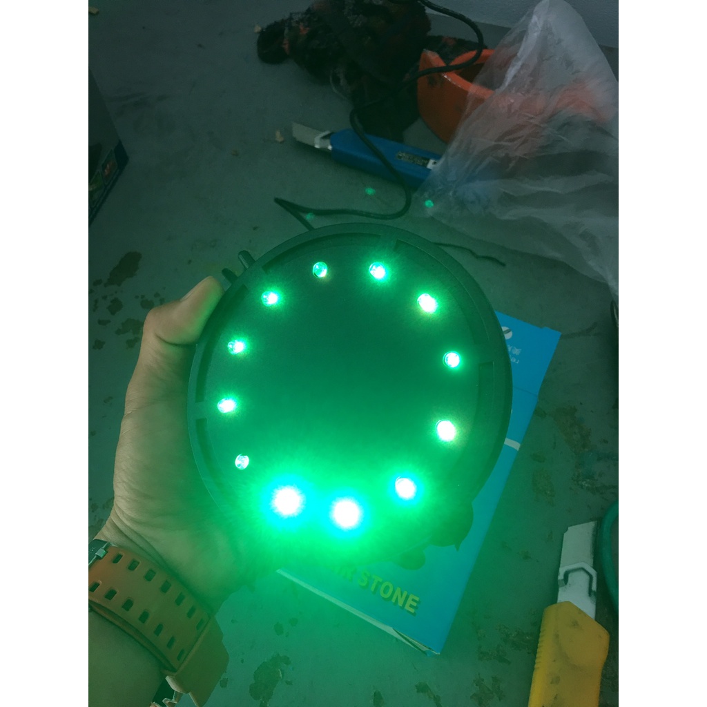 Đĩa sủi OXY kết hợp đèn led đổi mầu  Q12 (2 TRONG 1) dùng cho bể cá cảnh,(không máy sủi khí)