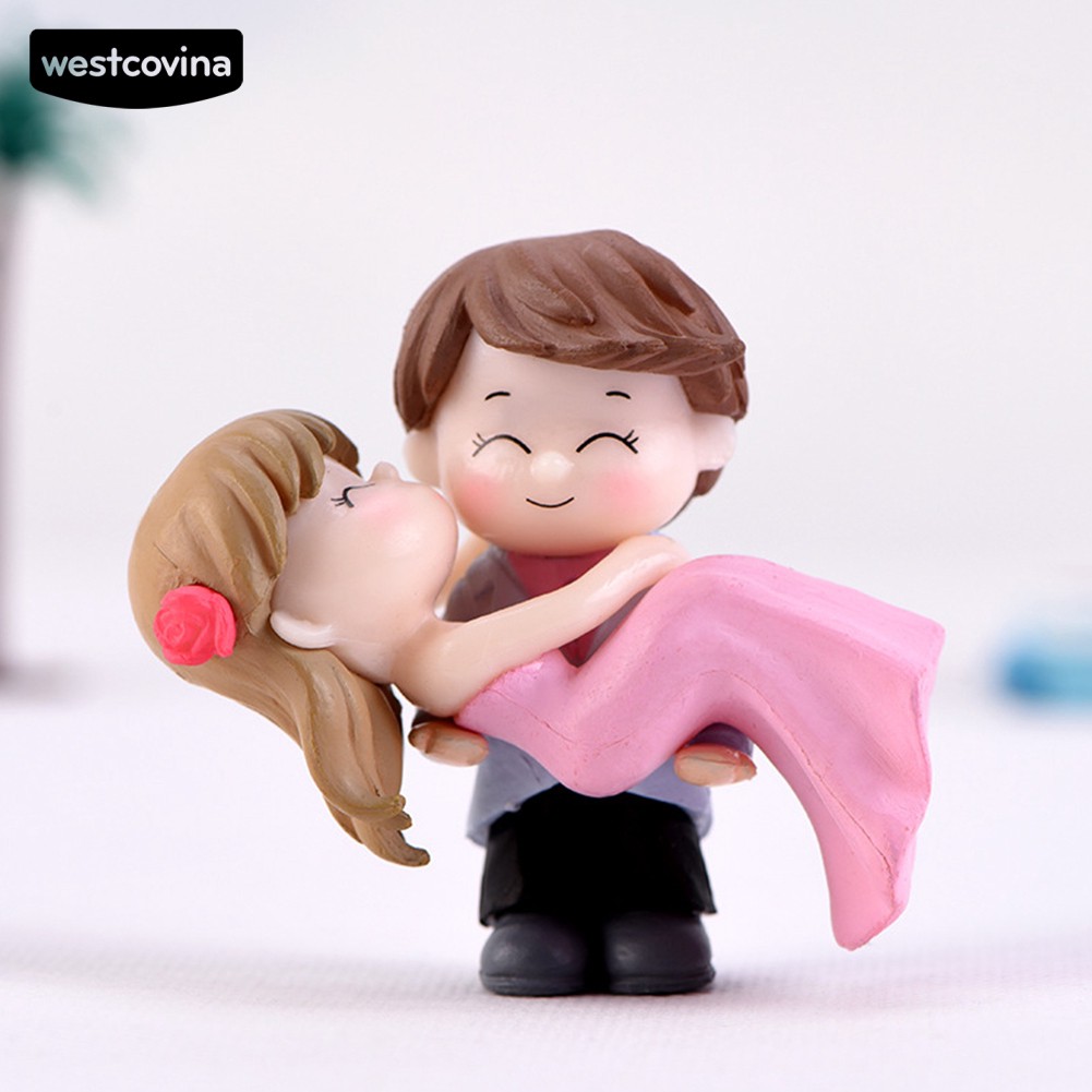 Tượng mô hình cô dâu chú rể ngọt ngào trang trí tiệc cưới