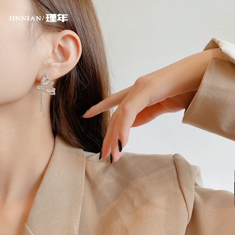 Bông Tai Tua Rua Dáng Dài Hình Bướm Đính Đá zircon Phong Cách Hàn Quốc Thời Trang Cho Nữ