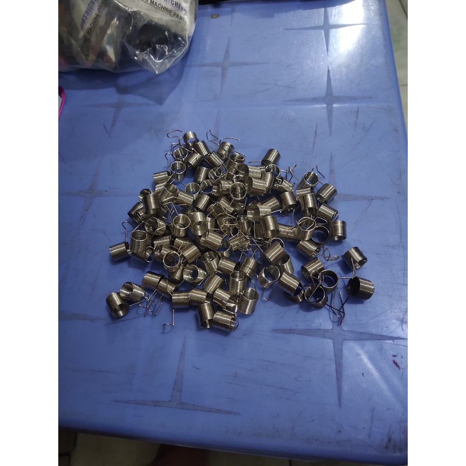 Lò xo râu tôm máy may 1kim công nghiệp