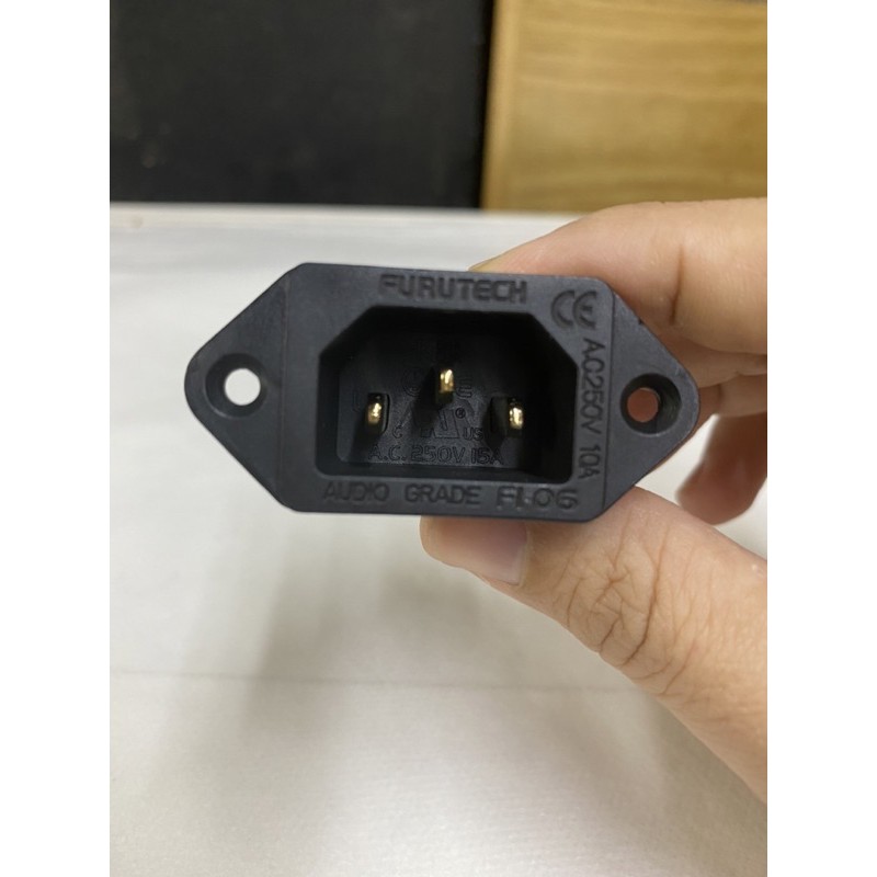 Đuôi Nguồn FURUTECH
