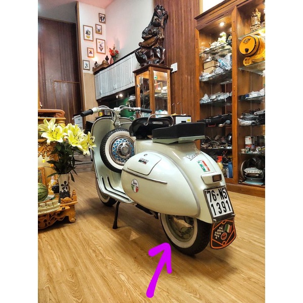 Ốp lốp xe bánh 8 và 10 vespa cổ