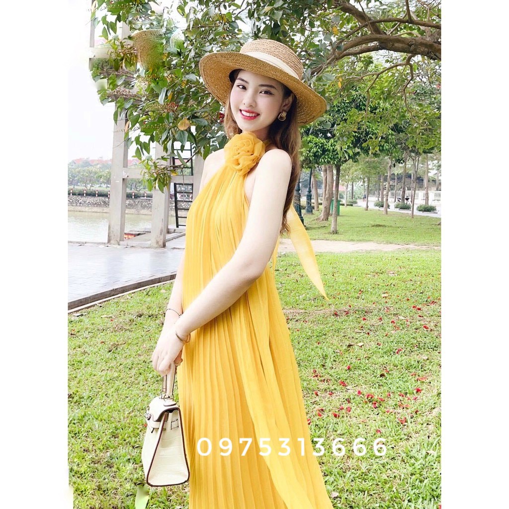 Đầm Maxi Cổ Yếm, Váy Maxi Dập Ly V54 Chất Voan Mềm Mướt, Mầu Đỏ, Xanh, Vàng, Cho Dáng Dài Miên Man Và Shot Ảnh Để Đời