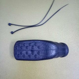 Cao su chống bên xe máy