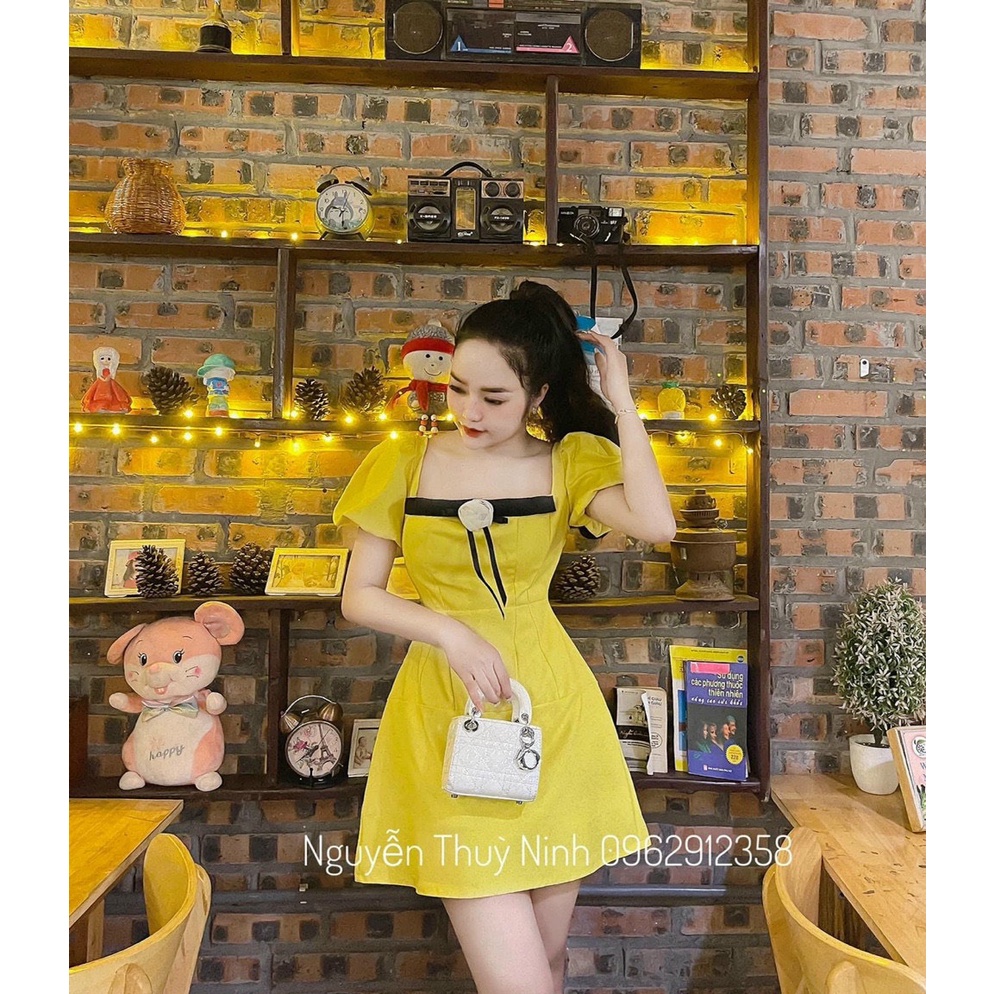 Váy đầm nữ dáng xòe tay phồng cổ vuông đính hoa trước ngực