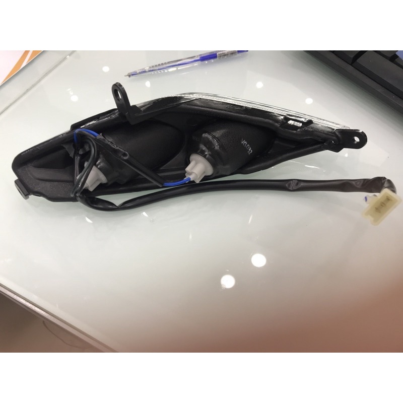 Cụm đèn xi nhan trước phải chính hãng Yamaha dùng cho xe Exciter 135 - yamaha town Hương Quỳnh