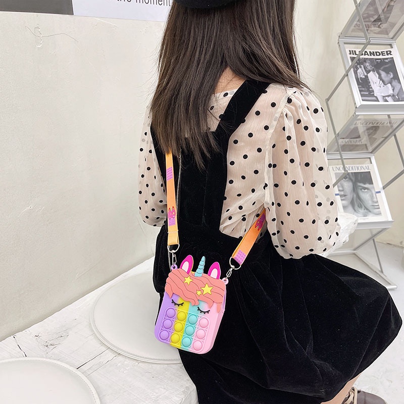 Túi sách đeo chéo Pop it ngựa pony cho bé