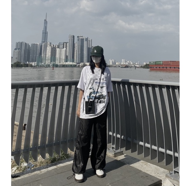 Caro-Holic Tee 5AM