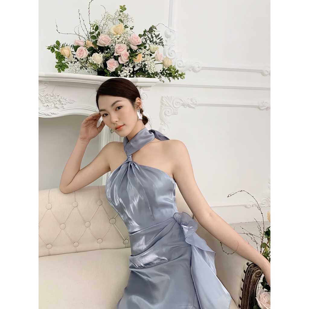 MOLLYNISTA- Đầm Killy xám yếm cột dây bèo lệch hông | BigBuy360 - bigbuy360.vn