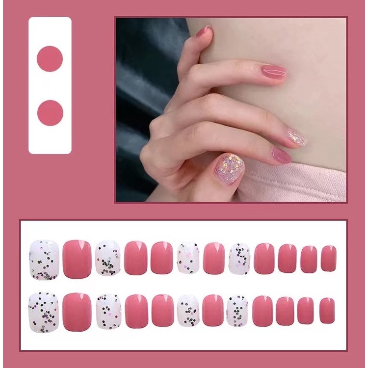 Set 24 Miếng Dán Trang Trí Móng Tay Thời Trang