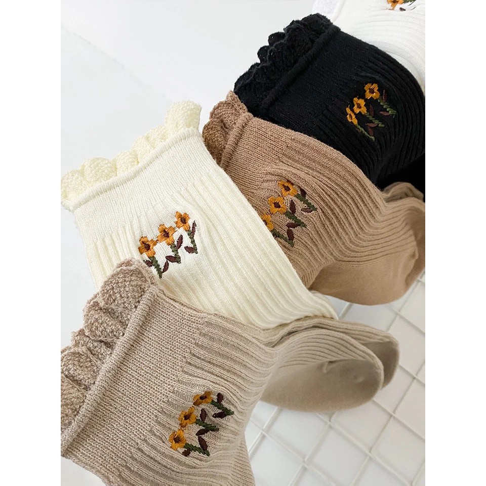 𝗺𝗶𝗲 𝘀𝘁𝘂𝗱𝗶𝗼 - Tất chân cổ cao thêu hoa Lolita