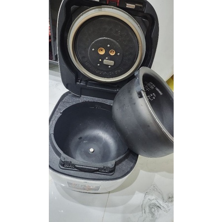 Nồi tiger màn led xoong 9 lớp