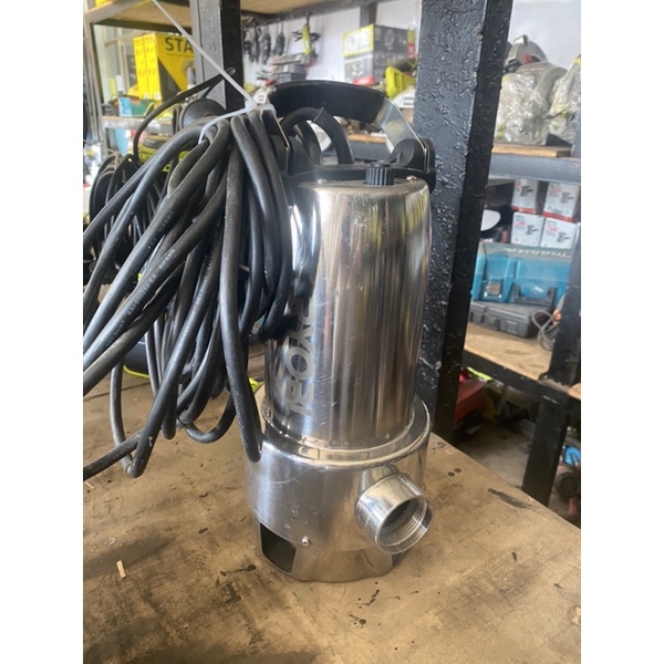 Máy bơm chìm RYOBI 750w ~ 1000w