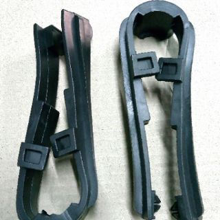 Cao su đỡ sên Ex150 2015-2019