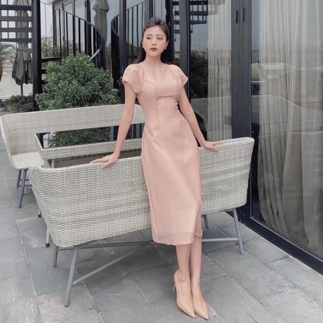 Đầm midi vai đính hạt xinh xắn