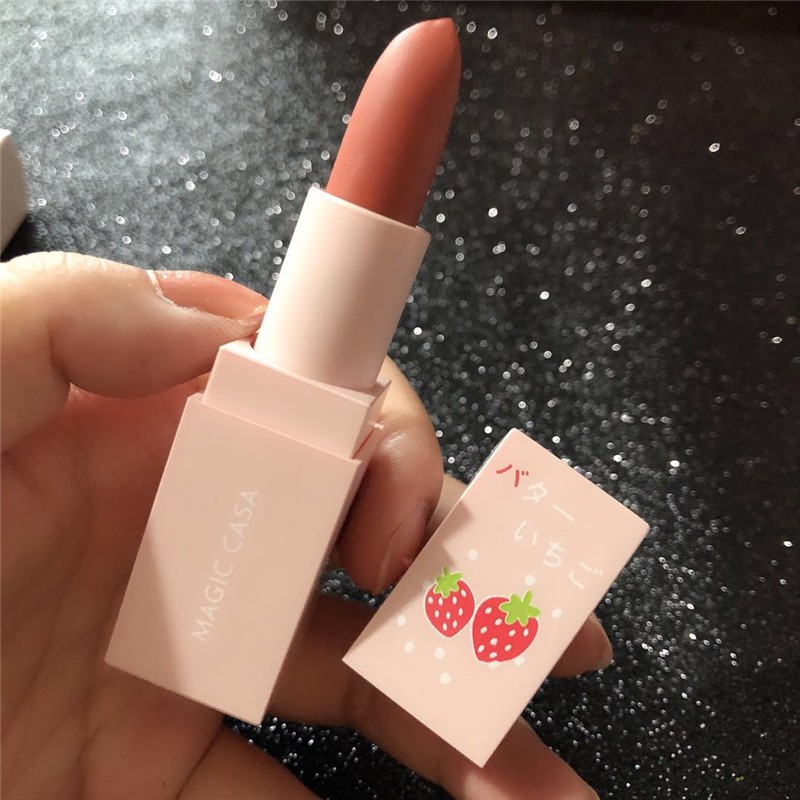 Son sáp Magic Casa dưỡng ẩm chống thấm nước lâu trôi trang điểm tự nhiên | BigBuy360 - bigbuy360.vn