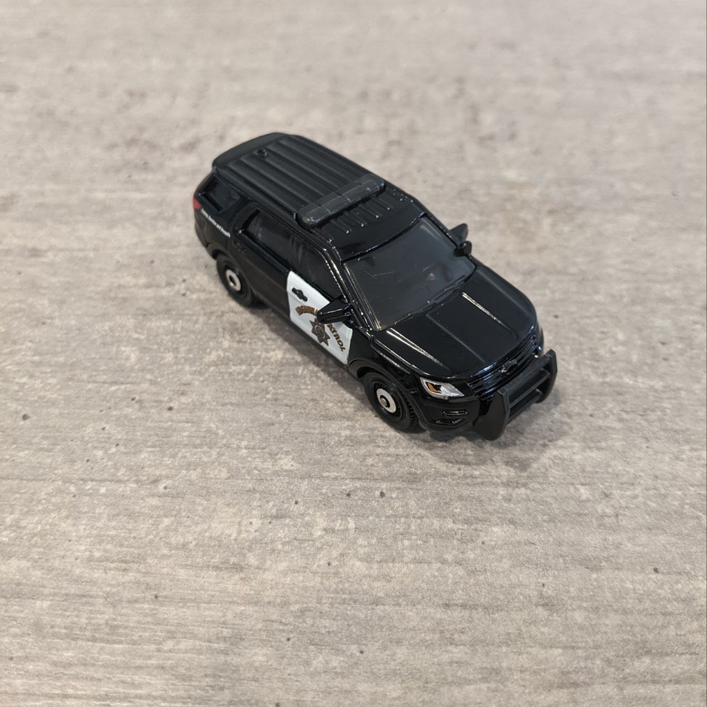 Xe mô hình Matchbox Ford Interceptor Utility MB1179 - Sun Bear