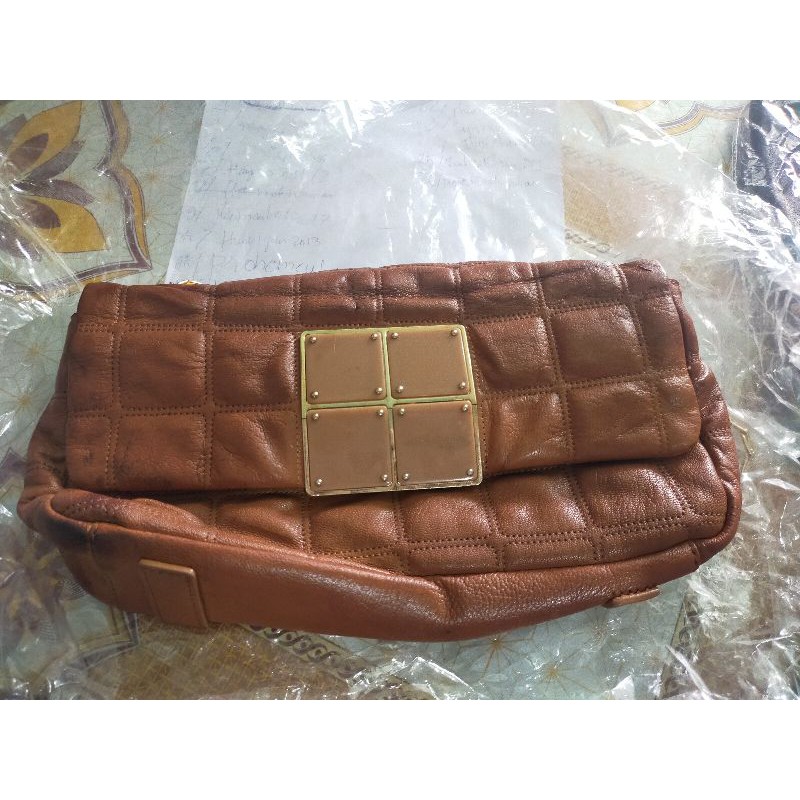 Túi xách khách Huỳnh Hồng