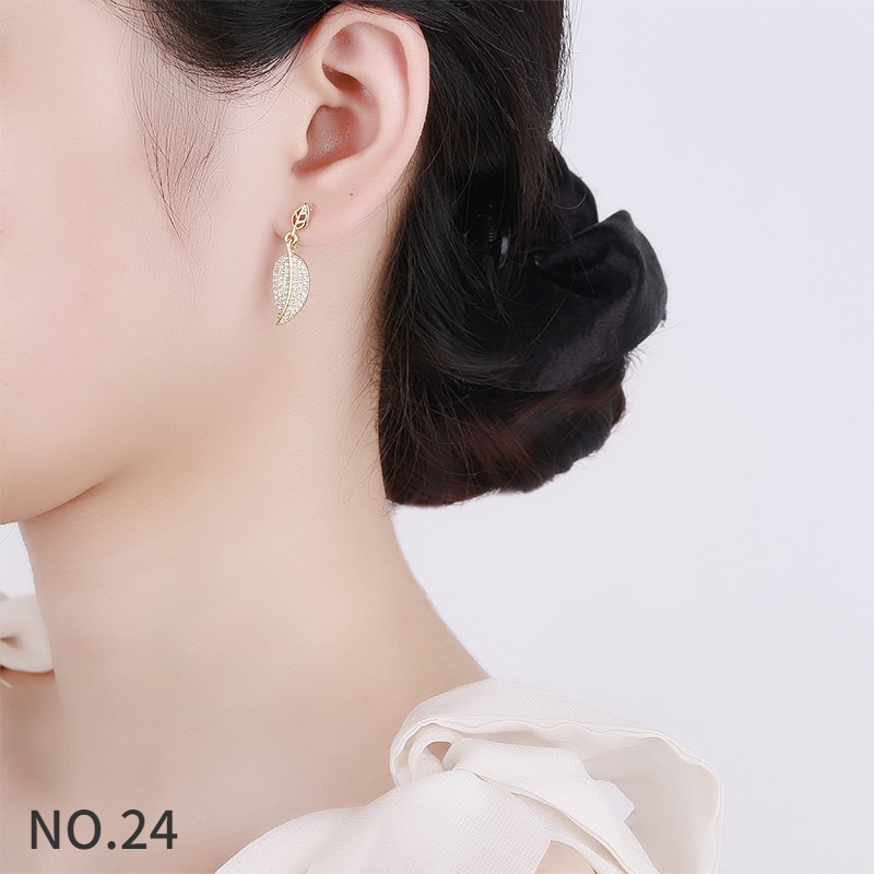 Bông Tai Mạ Bạc 925 Đính Đá Kim Cương Trắng Và Vàng 18K Thời Trang