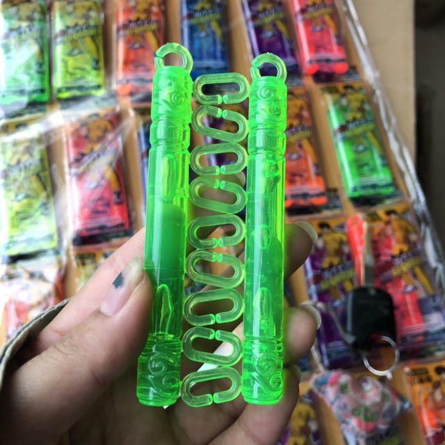 Sỉ vỉ 24 chiếc côn đồ chơi bằng nhựa nhiều màu