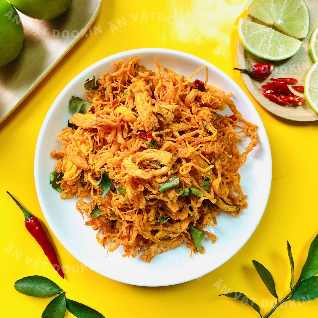 Khô gà lá chanh mềm cay 250g DooKin đồ ăn vặt vừa ngon vừa rẻ | BigBuy360 - bigbuy360.vn
