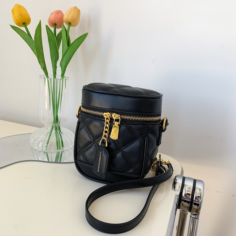 Túi Đeo Chéo Màu Đen Đính Kim Cương Giả Thời Trang Cho Nữ