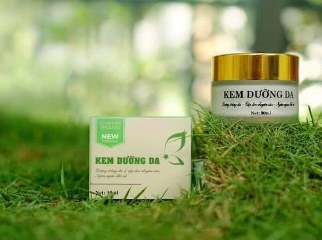 KEM DƯỠNG DA NỨT NẺ QUYÊN LARA