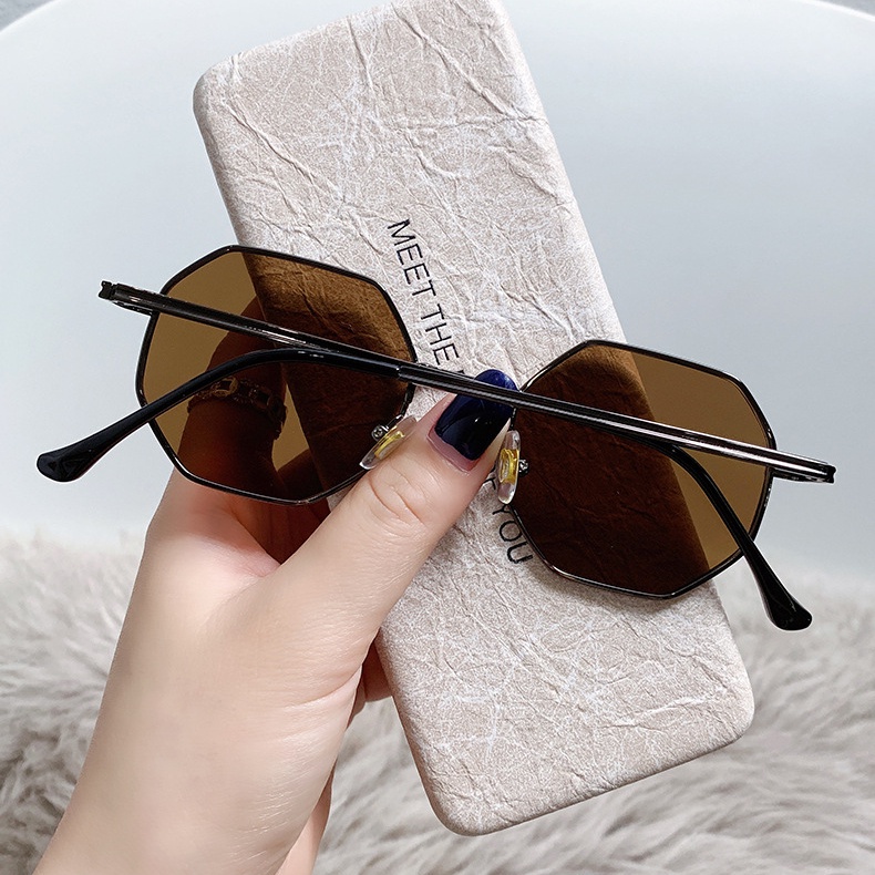 Kính Mát Thời Trang Cho Nam Nữ 2022