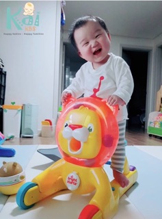 XE ĐẨY SƯ TỬ NHẢ BÓNG