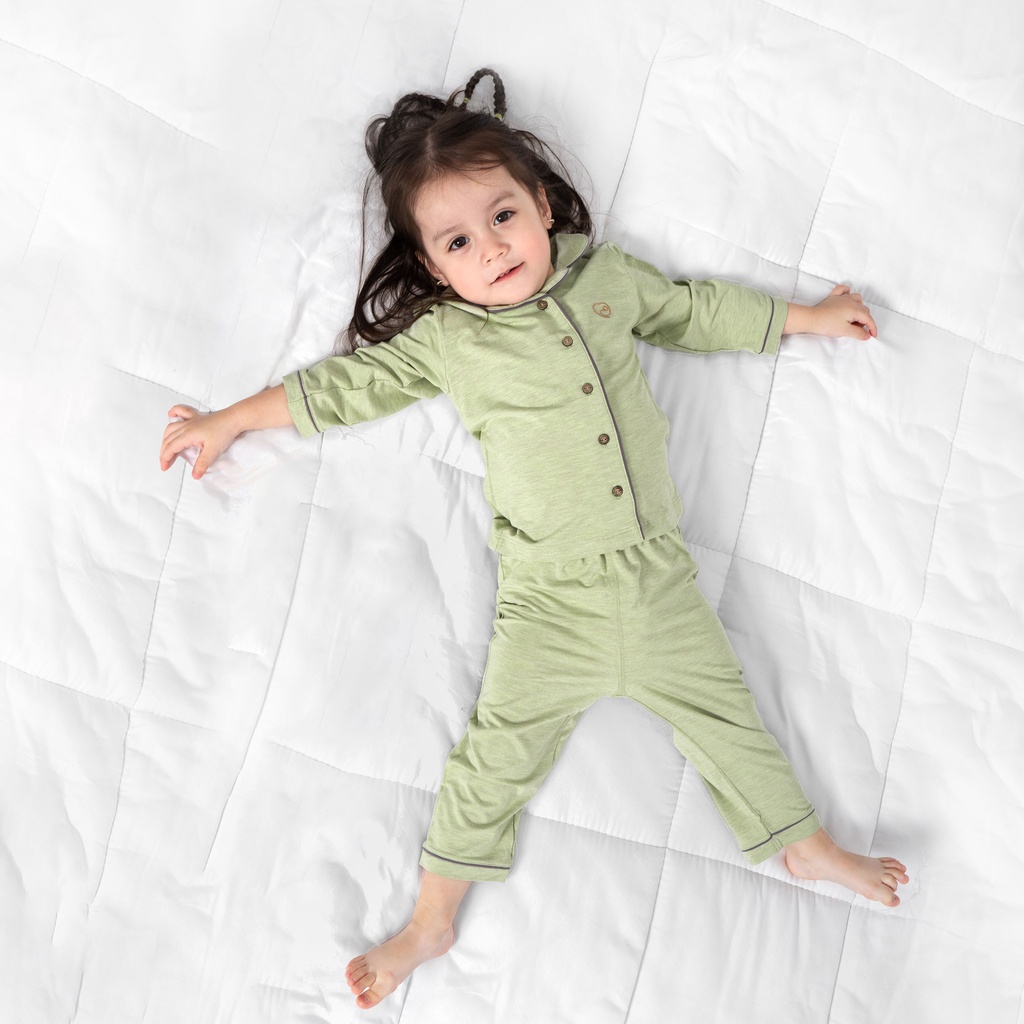 Bộ pyjamas dài tay sợi tre BU Baby mềm mướt, xinh xắn