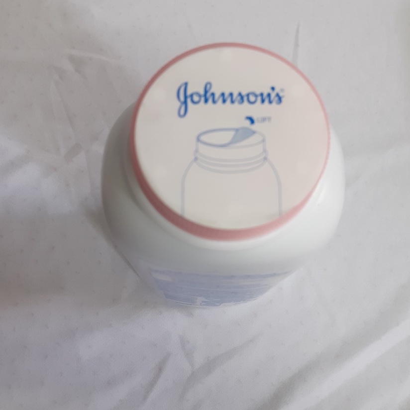 Phấn thơm Johnson's Baby cho bé - Trọng lượng 100 -  180g/chai