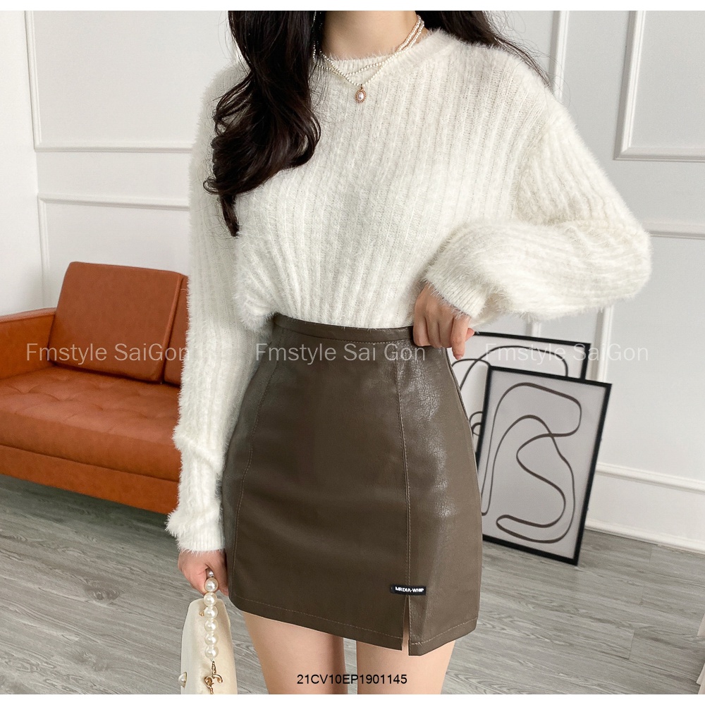 Chân váy da chữ A xẻ tag chữ kiểu dáng ulzzang thời trang nữ Fmstyle Saigon 21CV10EP1901 | BigBuy360 - bigbuy360.vn