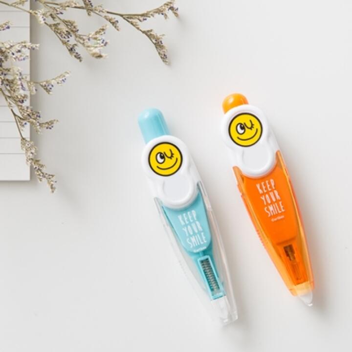 Bút Xóa Giấy ARTBOX Hàn Quốc Thiết Kế Họa Tiết Emoji Màu Xanh Mint Xinh Xắn (Kèm Ruột Thay)