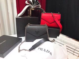 Túi prada