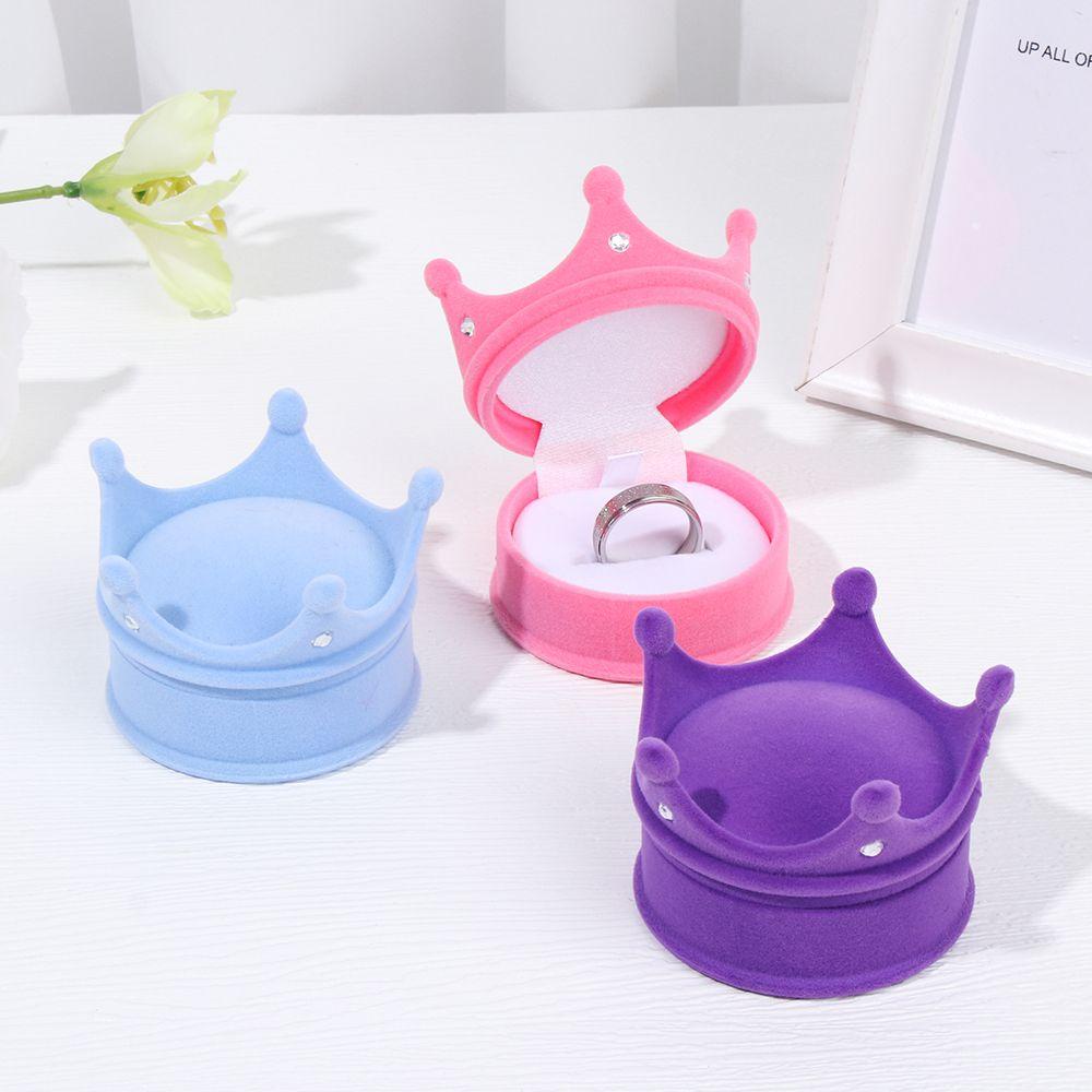 Giá Đỡ Trưng Bày Trang Sức Hình Vương Miện Độc Đáo