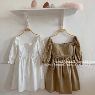 Váy babydoll cổ vuông