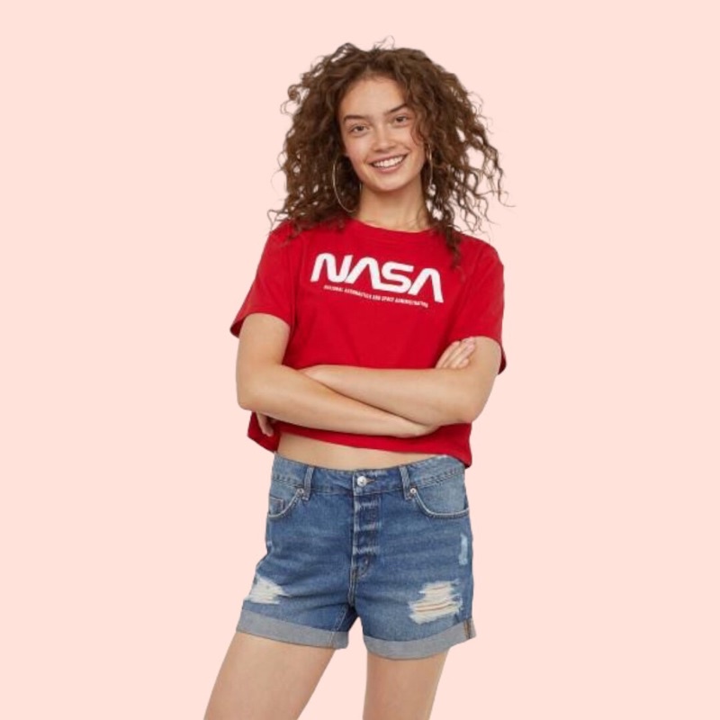 ÁO THUN CROPTOP IN CHỮ