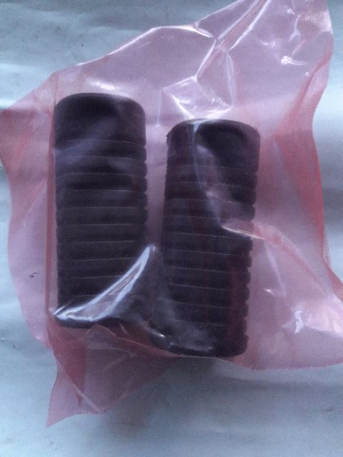 cao su để chân trước drem,ware