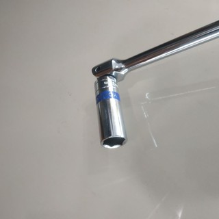 Tay công tháo ốc lốp Toyota Hyundai KIA Thái Lai