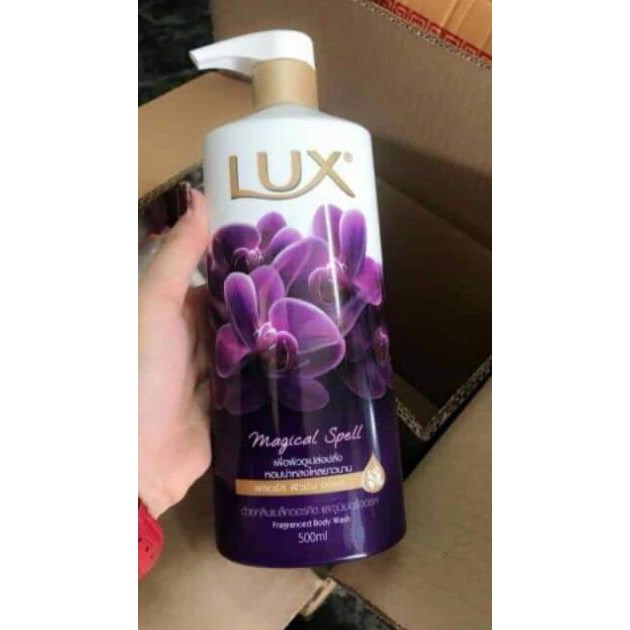 Sữa tắm Lux Magical Spell 500g ( mầu tím )